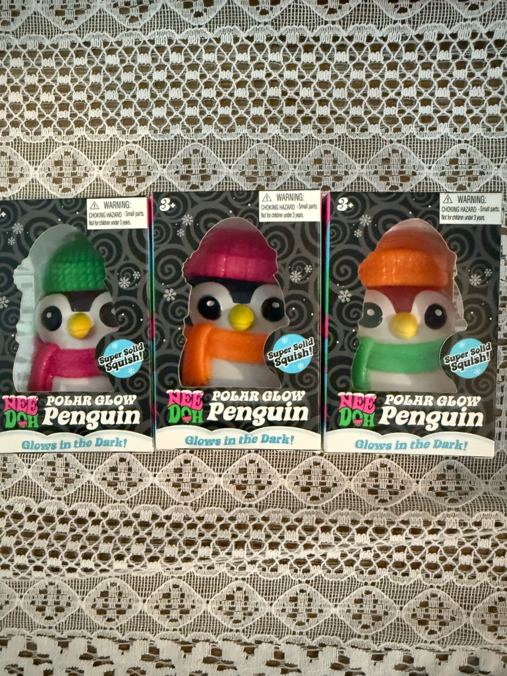Needoh Polar Glow Penguin Set